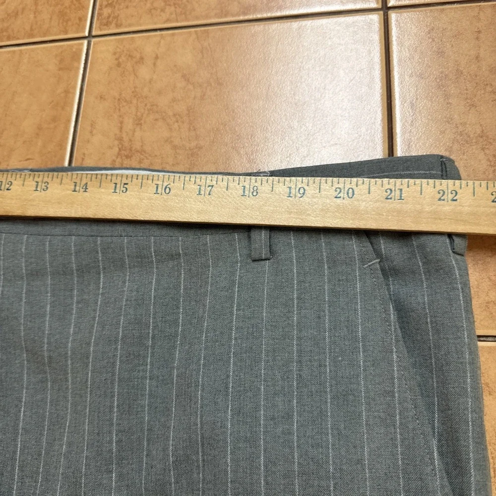 Bruce Douglass 2 Pc Suit Jacket 50XL BIG TALL Pants 44 x 34 Green Pin Stripe VTG